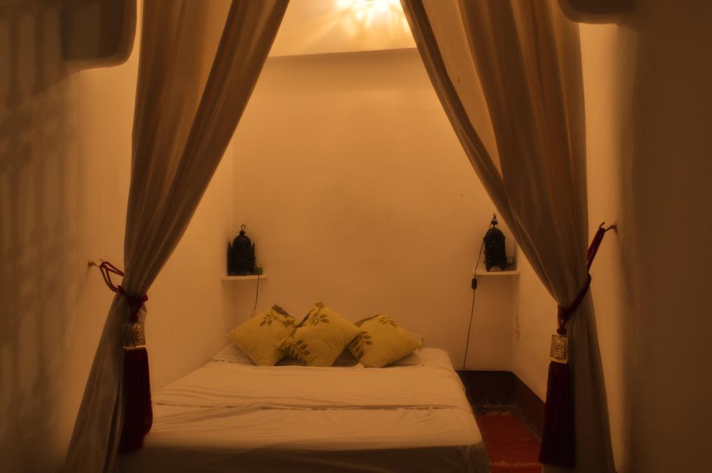 Riad Dar Mchicha Marrakesh Bagian luar foto